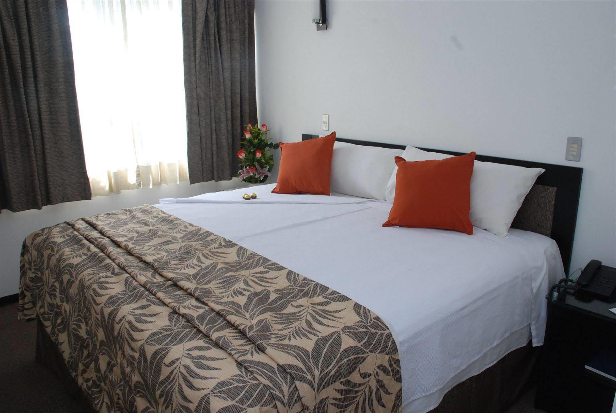Hotel Mx Aeropuerto Mexico-stad Buitenkant foto